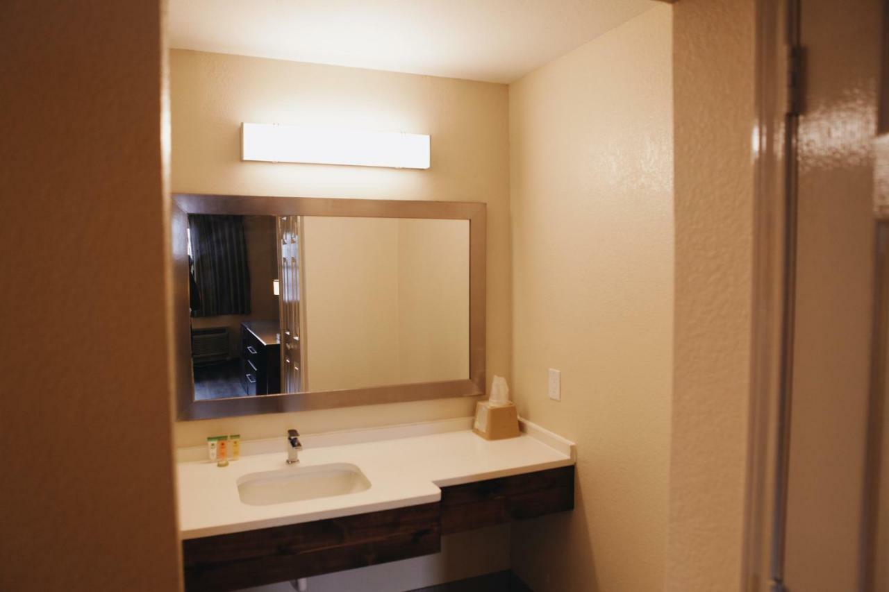 All Seasons Inn & Suites メンフィス エクステリア 写真