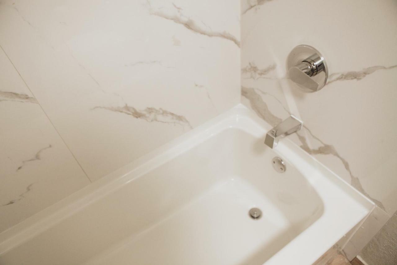All Seasons Inn & Suites メンフィス エクステリア 写真